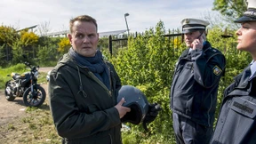 Beschäftigen Ausländerbehörden Spitzel?