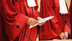 Karlsruhe schießt gegen die EZB 