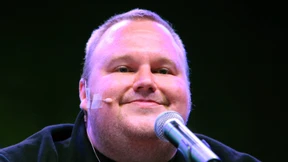 Kim Dotcom droht Google und Facebook mit Klage
