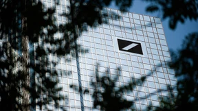 Vorstand der Deutschen Bank streicht seinen Bonus für 2016