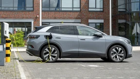 Wie schnell altert der Akku im Elektroauto?