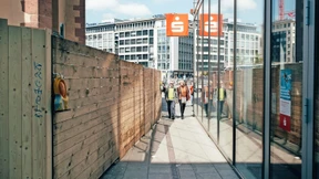 Ärger über Baustellenzaun