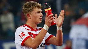 17 Jahr – blondes Haar