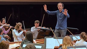 Die Ukraine existiert, das zeigen wir mit Kunst, Geschichte und Musik!