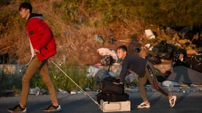 Auf dem Rücken der Menschen