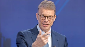 Jetzt reicht’s, Herr Sewing!