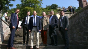 Die AfD zeigt sich von zwei Seiten