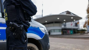 Faeser ordnet Kontrollen an allen deutschen Grenzen an