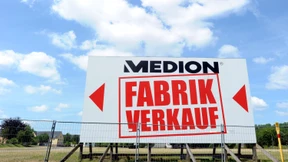 Medion-Gründer steigt wieder ein