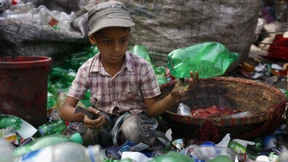 Warum müssen so viele Jungen und Mädchen immer noch arbeiten?