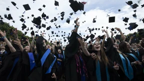 Wie generative KI Einstiegsjobs ausdünnt