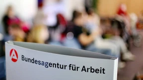 Viele Einwanderer kriegen weiter Hartz IV