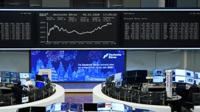 Dax steigt erstmals auf mehr als 25.000 Punkte