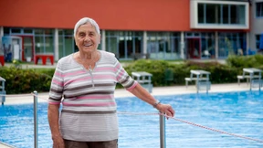 Becken und Liegewiese als zweites Zuhause