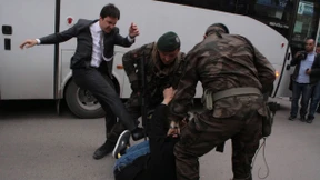 Erdogan feuert Berater nach Fußtritten