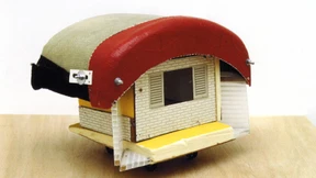 Boxkampf und Huckepack im Dialog