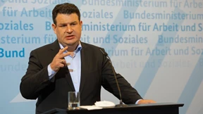 Heil verlängert Kurzarbeit