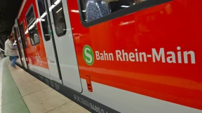 Mann von S-Bahn erfasst und getötet