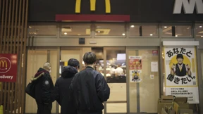Wie Erwachsene eine japanische Happy-Meal-Aktion zum Abbruch brachten