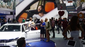 Wir tanzen am Abgrund