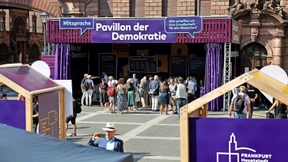 „Demokratie ist ein Prozess, kein Monument“