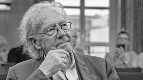 Man kann auch traurig lachen!