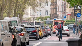Teures Parken und Dauerstau