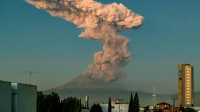 Neue Explosion am El Popo