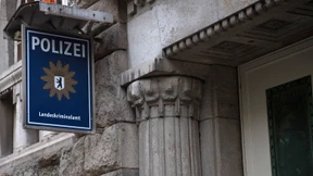 Verdacht auf Kinderpornographie – Polizei durchsucht Wohnungen in Berlin