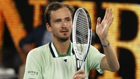 Medwedew mit Humor ins Halbfinale