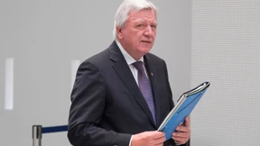 Bouffier verteidigt späte Information über Verdacht gegen Temme