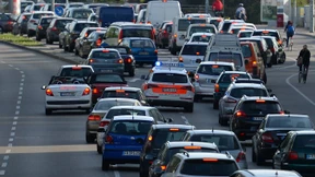 Autofahrer behindern Rettungskräfte auf A60