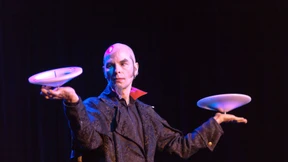 Die Ringe folgen seinem Willen