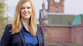 Rechtsamt in der Hand der Linken