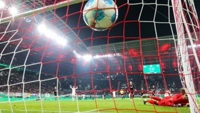 Das teure Leid der Fußball-Junkies