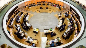 45 Hessen wählen mit