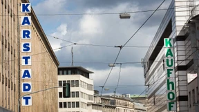 Gespräche zwischen Kaufhof und Karstadt