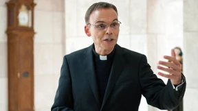 Tebartz-van Elst bleibt noch etwas auf dem Domberg