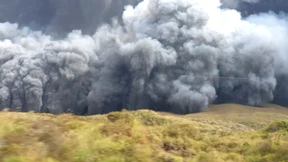 Vulkan Aso in Japan ausgebrochen