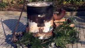 Polizei sucht zwei verkleidete Hexen wegen Körperverletzung