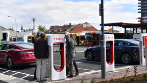 Tesla will „down-under“ eigenen Batterie-Rekord einstellen