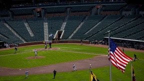 Baseball vor leeren Rängen