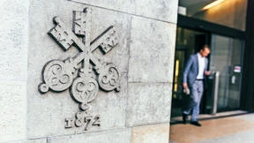 UBS hat an der Credit Suisse schwer zu beißen