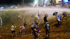 Ausschreitungen in Tel Aviv – Polizei setzt Wasserwerfer ein