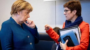 Deutschlands Führungskräfte trauen Kramp-Karrenbauer viel zu