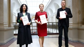 Linke stimmen Koalitionsvertrag zu