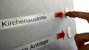 Im Korsett der Weltanschauung