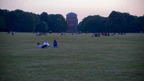 Anklage gegen elf junge Männer wegen Vergewaltigung von 15-Jähriger