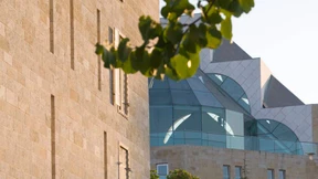 Dunkle Fenster in Jerusalem