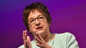 Zypries fordert höheren Mindestlohn